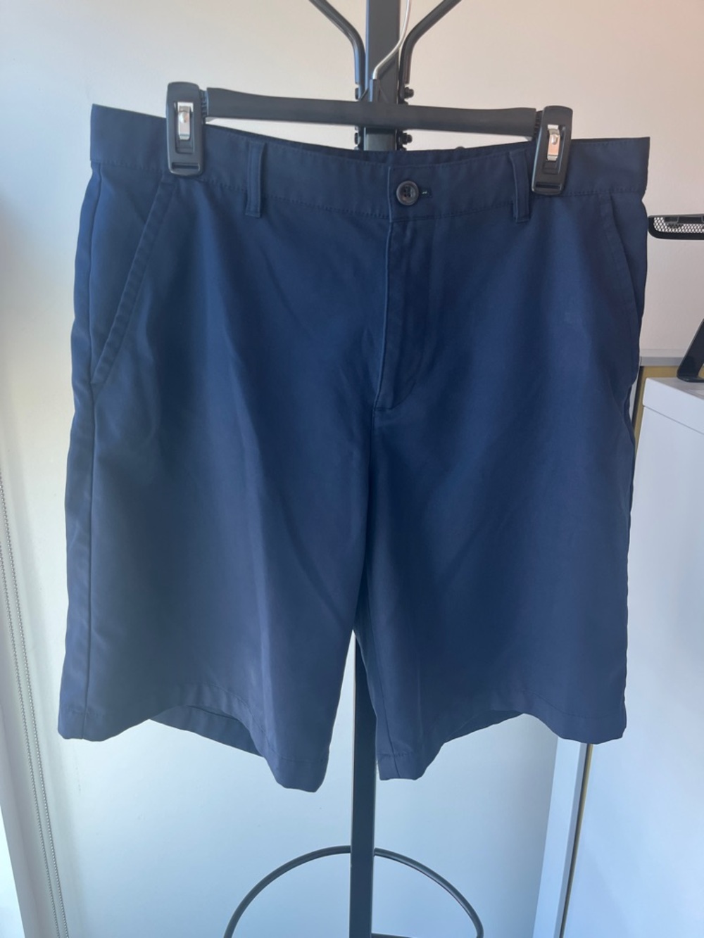 Izod Navy Flat Front Men's Chino Shorts